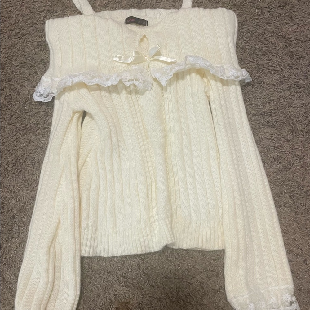 ROMWE Cream Off-the-Shoulder Sweater with Lace Detail